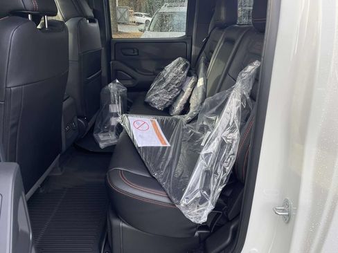 New 2026 Nissan Frontier PRO-4X w/ Pro Premium Package AWD/4WD image 9