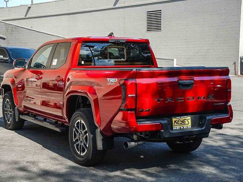 New 2025 Toyota Tacoma TRD Sport image 6