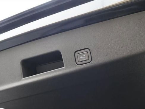 New 2026 Chevrolet Traverse High Country image 46