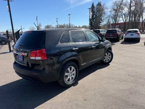 Used 2012 Kia Sorento FWD image 13