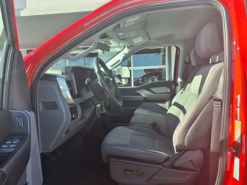 Used 2025 Ford F350 XLT image 13