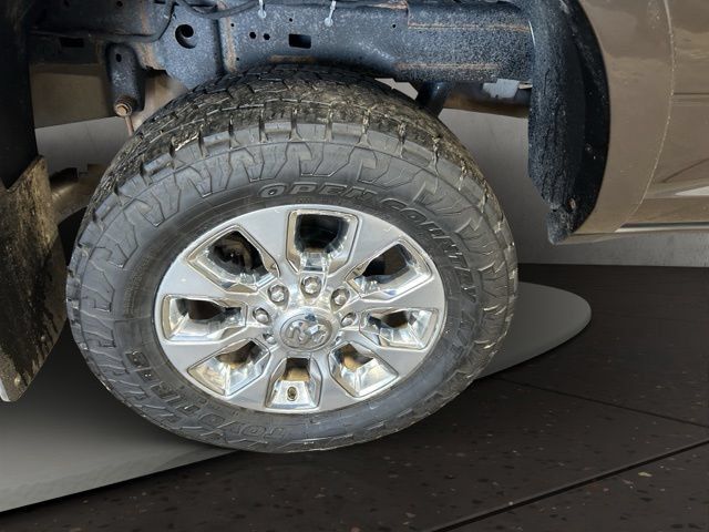 Used 2019 RAM 2500 Limited AWD/4WD image 32