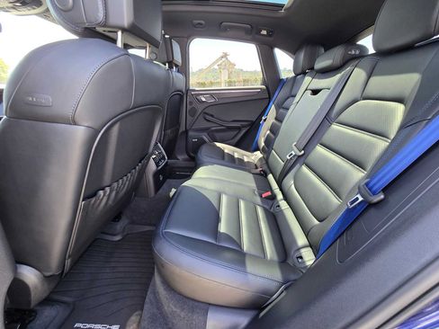 Used 2024 Porsche Macan GTS AWD/4WD image 18