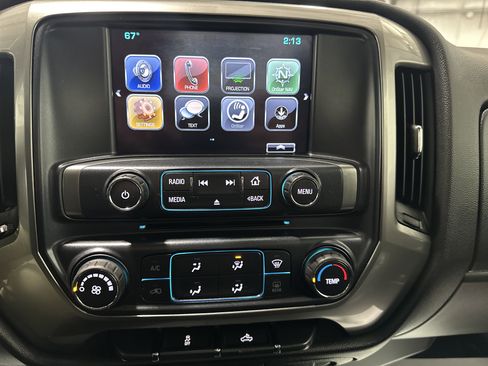 Used 2018 Chevrolet Silverado 1500 LT w/ LT Convenience Package AWD/4WD image 22