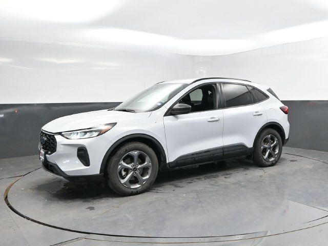 Used 2025 Ford Escape ST-Line FWD image 7