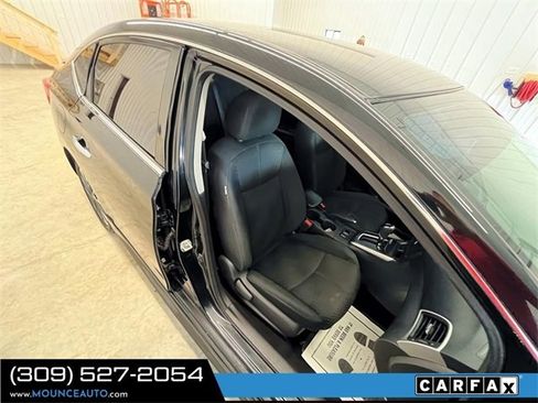 Used 2019 Nissan Sentra SR image 5