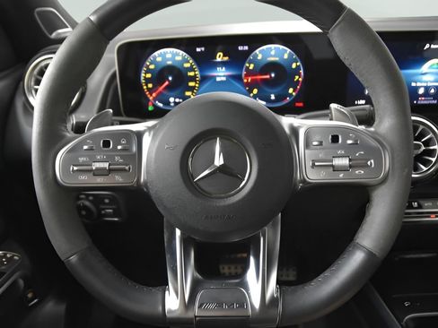Used 2021 Mercedes-Benz GLB 35 AMG 4MATIC image 19