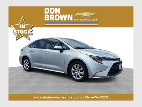Used 2023 Toyota Corolla LE FWD image 1