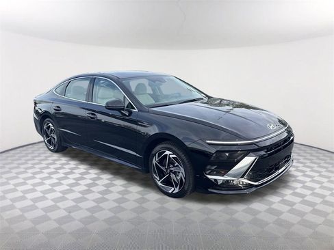New 2026 Hyundai Sonata SEL image 3