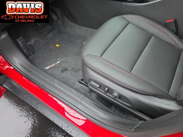 New 2026 Chevrolet Trax RS w/ Sunroof Package FWD image 21