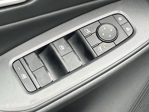 New 2026 Nissan Sentra SV w/ SV Convenience Package image 19