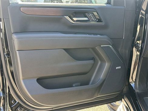 New 2026 GMC Yukon XL Denali image 19