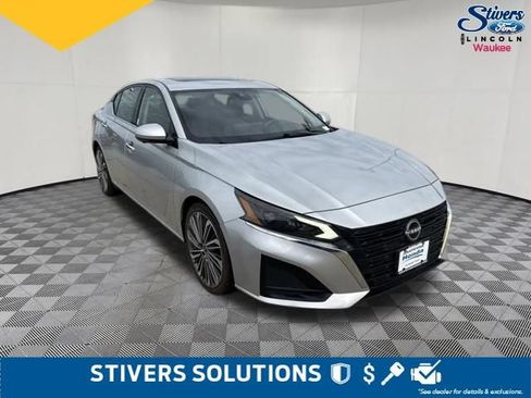 Used 2023 Nissan Altima 2.5 SL FWD image 3