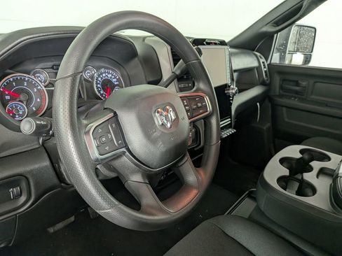 New 2026 RAM 3500 Tradesman AWD/4WD image 17