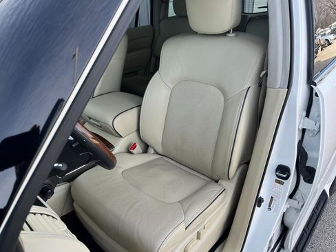 Used 2018 INFINITI QX80 4WD w/ Driver Assistance Package image 11