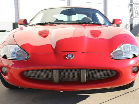 Used 2000 Jaguar XK8 Convertible image 25