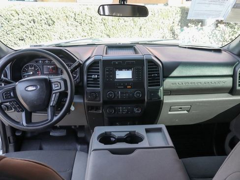 Used 2020 Ford F250 XL w/ Power Equipment Group image 33