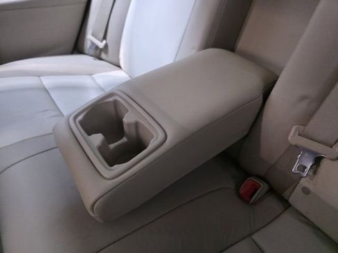 Used 2012 Toyota Camry XLE FWD image 29