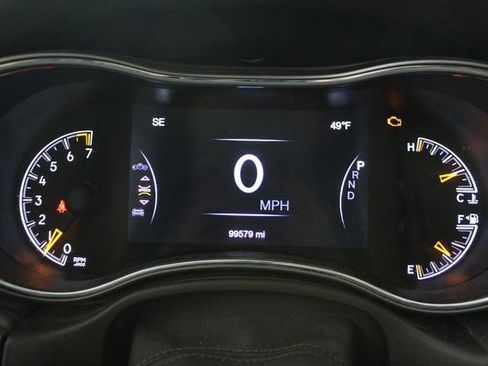 Used 2019 Jeep Grand Cherokee Overland image 17