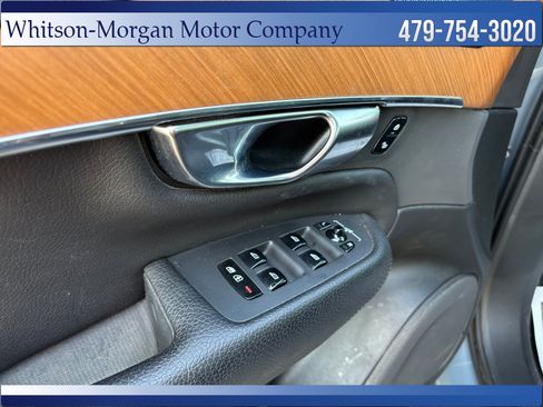 Used 2021 Volvo XC90 T6 Momentum AWD/4WD image 12