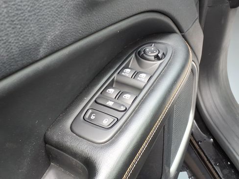 Used 2021 Jeep Compass Sport w/ Cold Weather Group FWD image 9