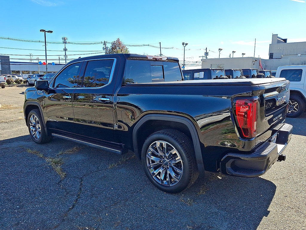 Used 2024 GMC Sierra 1500 Denali w/ Denali Reserve Package AWD/4WD image 28