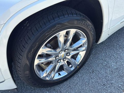 Used 2020 Chevrolet Traverse High Country image 9