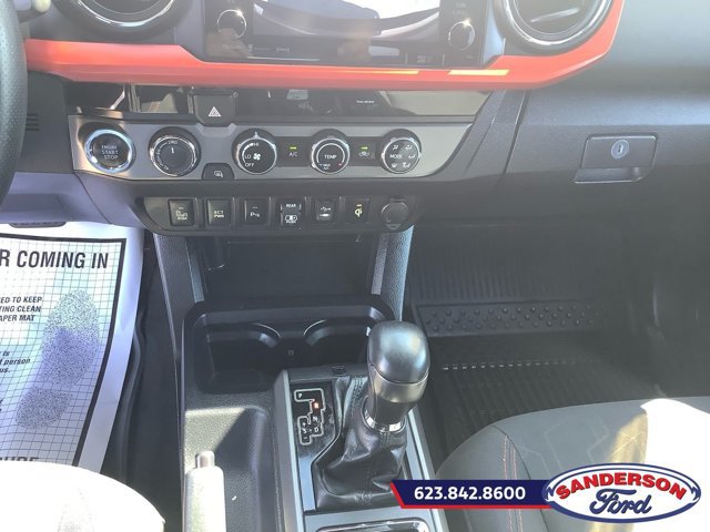 Used 2018 Toyota Tacoma TRD Sport w/ Technology Package AWD/4WD image 17