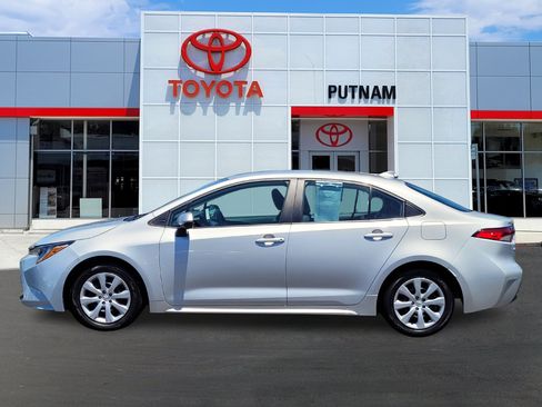 Used 2023 Toyota Corolla LE FWD image 7