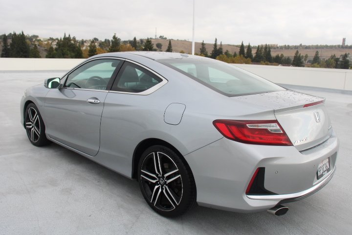 Used 2016 Honda Accord Touring image 5