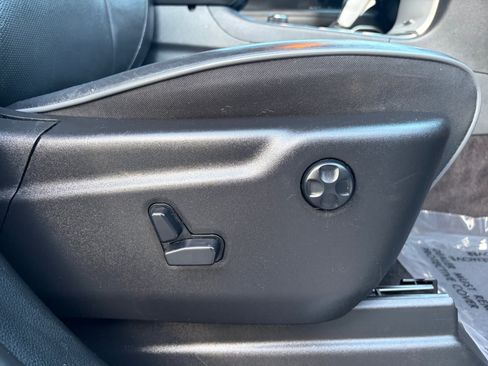 Used 2019 Jeep Grand Cherokee Summit AWD/4WD image 32