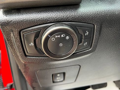 Used 2018 Ford F150 Raptor w/ Equipment Group 802A Luxury image 34