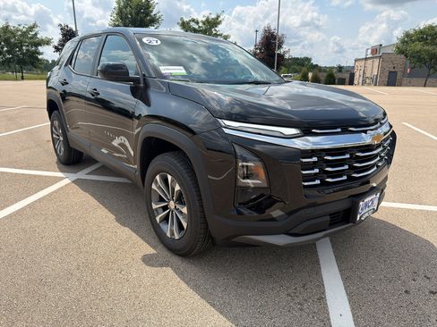 New 2027 Chevrolet Equinox LT FWD image 7