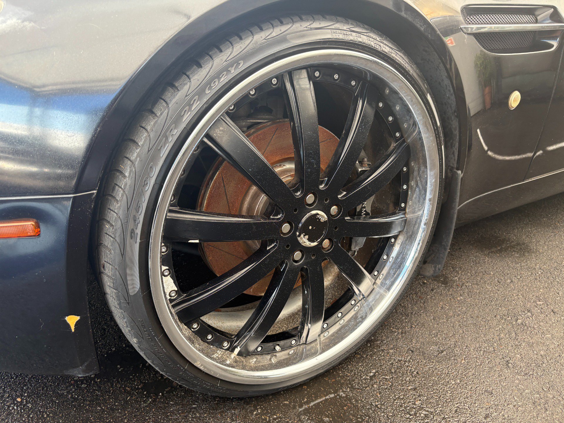 Used 2007 Aston Martin V8 Vantage Coupe RWD image 35
