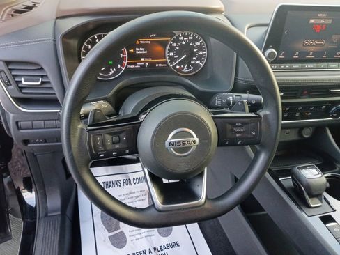 Used 2021 Nissan Rogue S FWD image 13