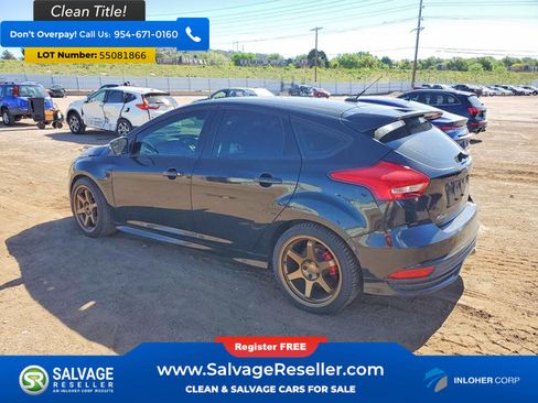 Used 2017 Ford Focus ST FWD image 3