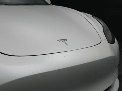 Used 2023 Tesla Model 3 Performance image 13