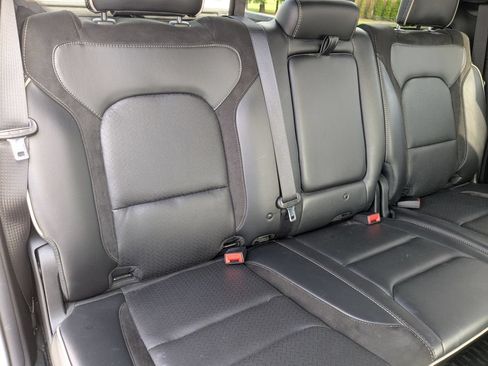 Used 2023 RAM 1500 Laramie AWD/4WD image 16