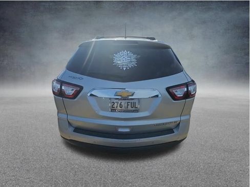Used 2015 Chevrolet Traverse LT w/ Style and Technology Package FWD image 7