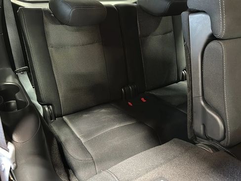 Used 2020 Nissan Pathfinder S AWD/4WD image 18