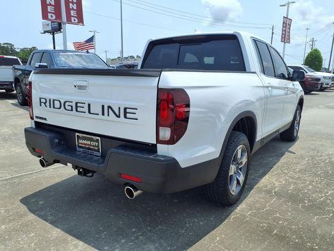 Used 2025 Honda Ridgeline RTL image 4