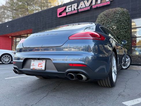 Used 2015 Porsche Panamera image 13