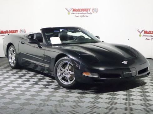 Used 2003 Chevrolet Corvette Convertible w/ Preferred Equipment Group1 RWD image 2