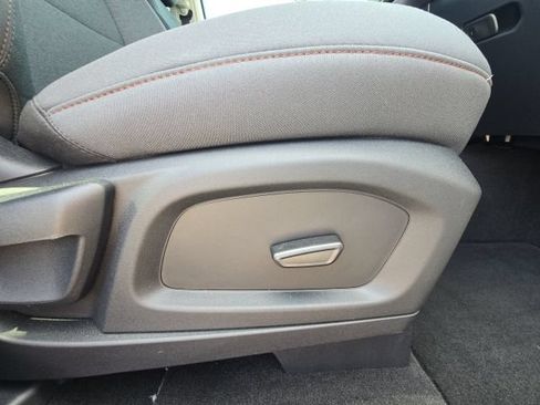 Used 2025 Ford Explorer Active RWD image 20