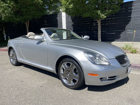 Used 2007 Lexus SC 430 Convertible image 9