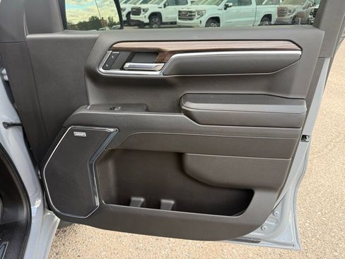 Used 2024 Chevrolet Silverado 1500 LT Trail Boss w/ LT Trail Boss Premium Package image 17