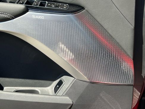 New 2026 Cadillac Lyriq V w/ Exterior Carbon Fiber Package AWD/4WD image 24