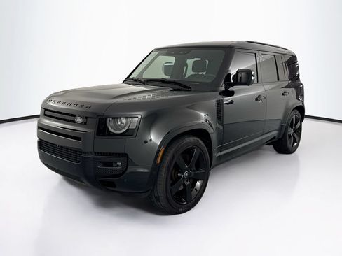 Used 2025 Land Rover Defender 110 X-Dynamic SE AWD/4WD image 1