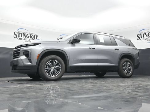 Used 2026 Chevrolet Traverse LT FWD image 31