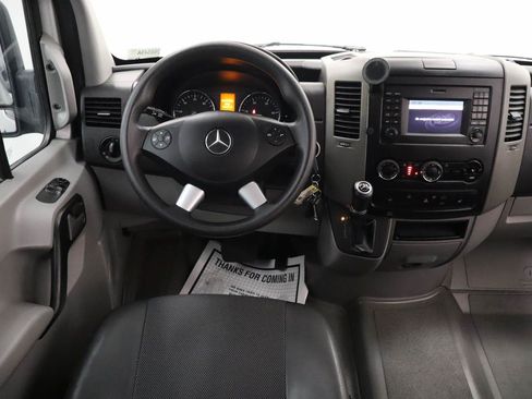 Used 2018 Mercedes-Benz Sprinter 2500 image 14